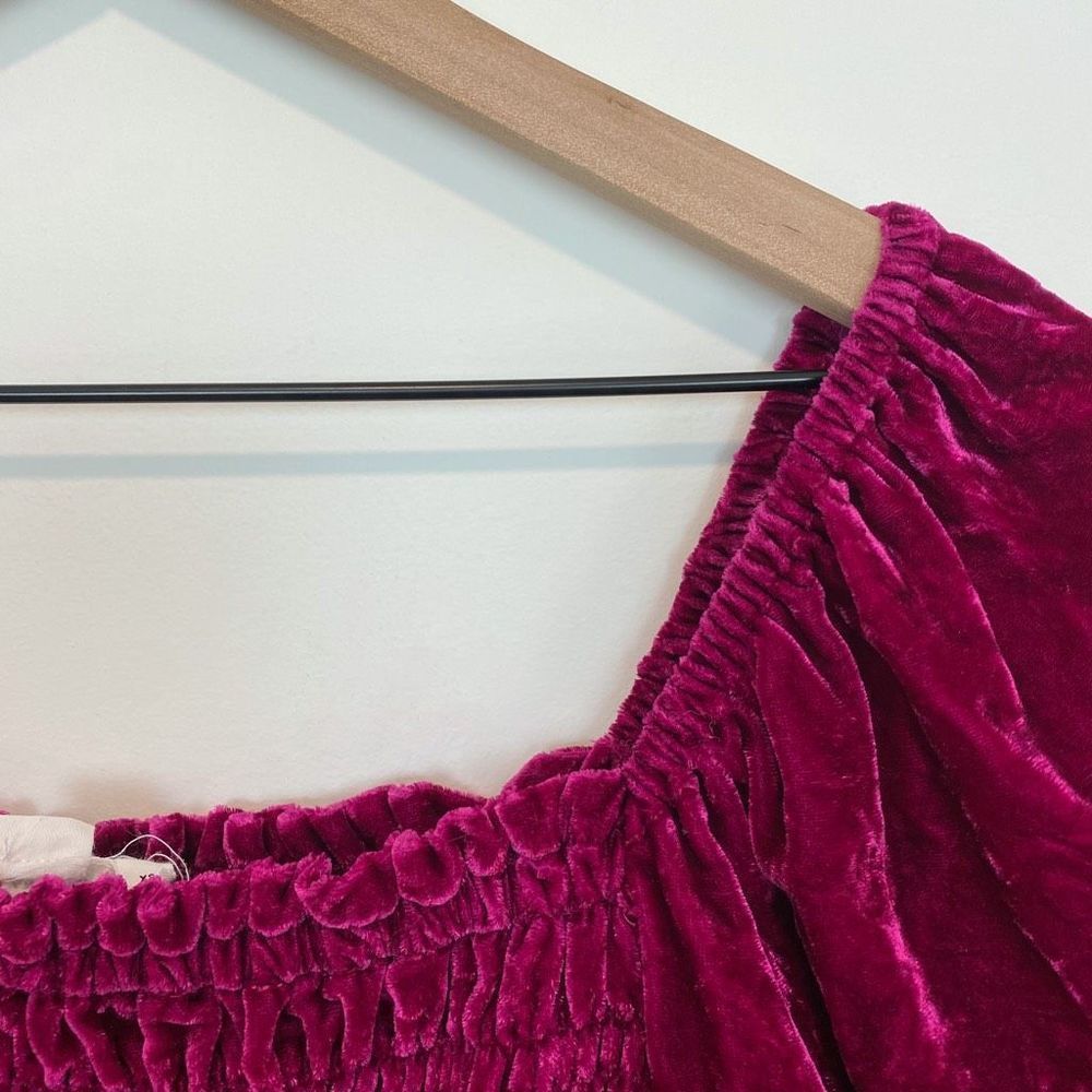 Anthropologie Magenta Pink Rose Smocked Velvet Puff Sleeve Peasant Blouse Ruffle - Picture 4 of 8